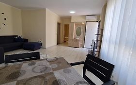 Apartment In Qerret