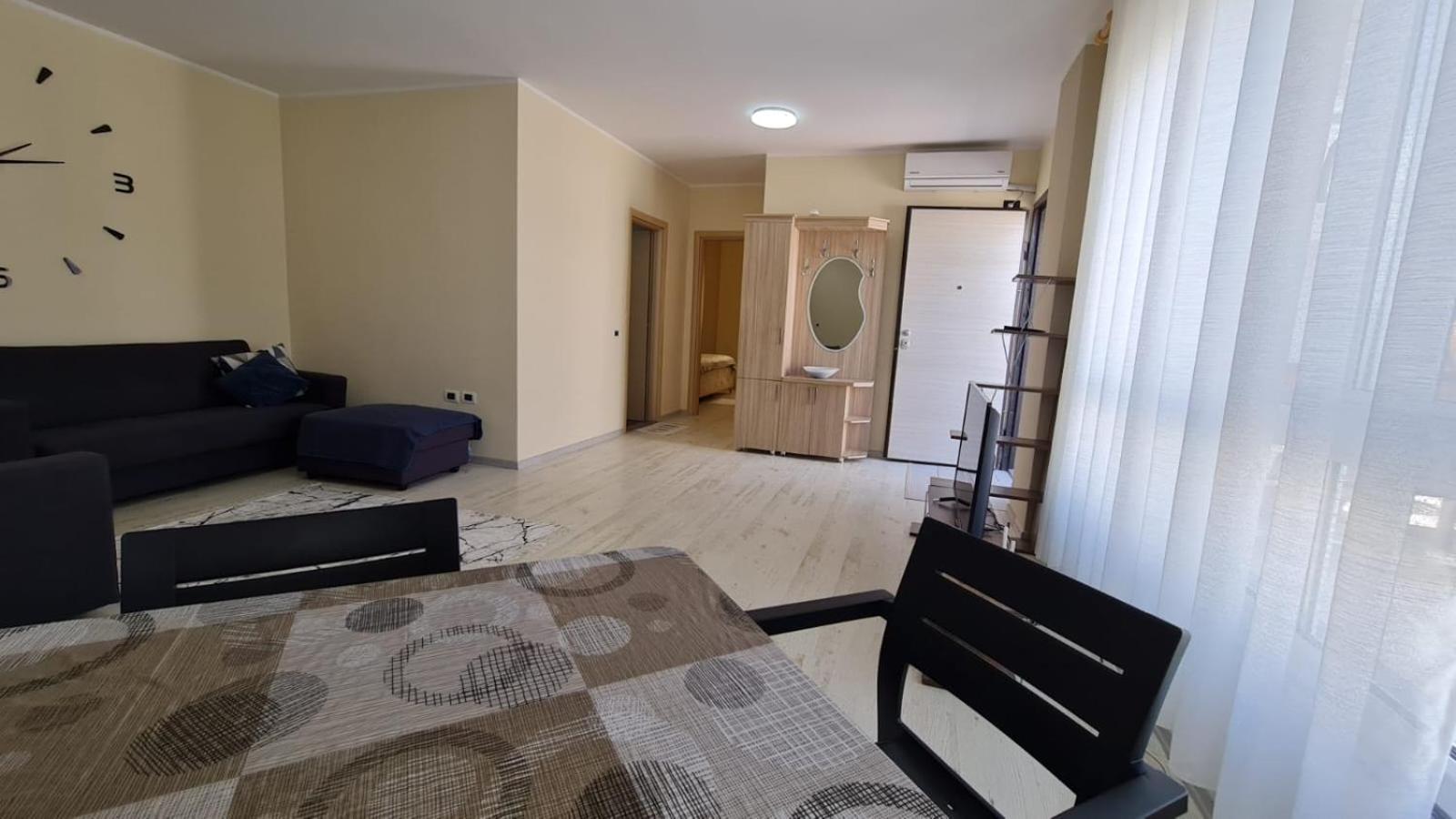 Apartment In Qerret Golem  Extérieur photo